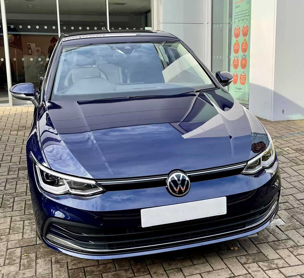 Photo of the car's exterior.